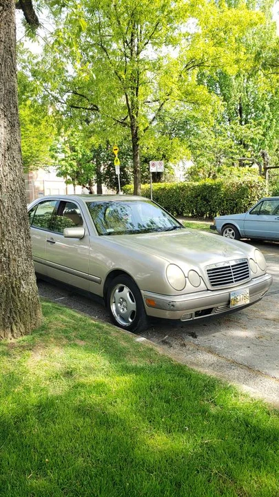 1998 Mercedes-Benz W210 E-Class - Image 4 of 5