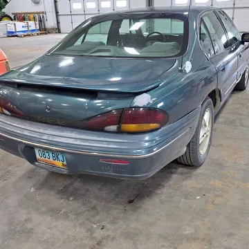 1998 Pontiac Bonneville SE