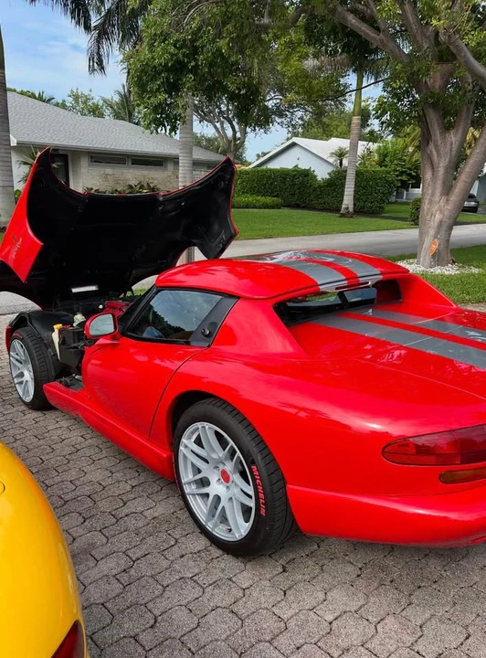 1998 Dodge Viper 2nd Gen - Image 2 of 4