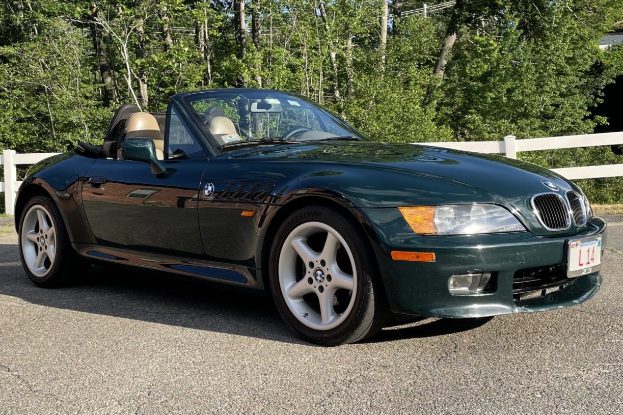 Dinan-Supercharged 1998 BMW Z3 2.8 5-Speed