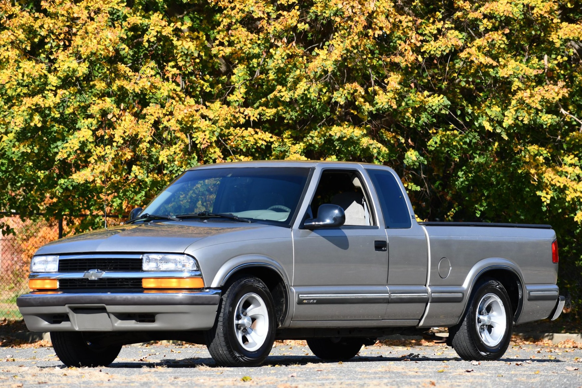 48k-Mile 1998 Chevrolet S-10 LS Extended Cab 5-Speed