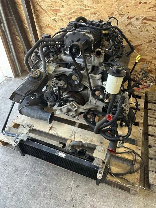 1999 Parts & Memorabilia Engines - Image 2 of 2