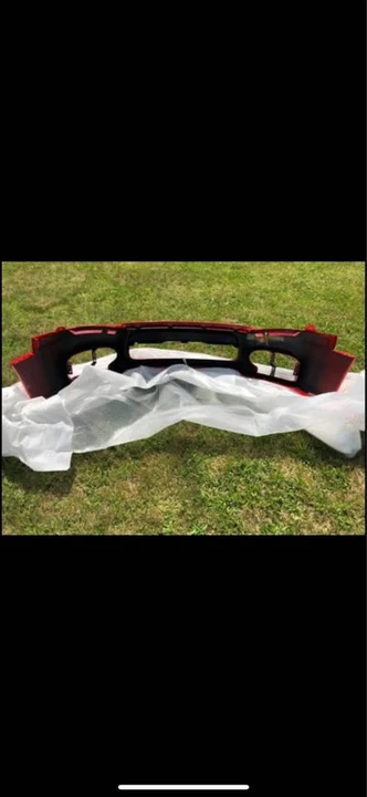 1999 Parts & Memorabilia Bodywork - Image 2 of 3