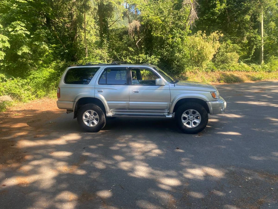1999 Toyota 4Runner 3rd Gen - Image 2 of 10