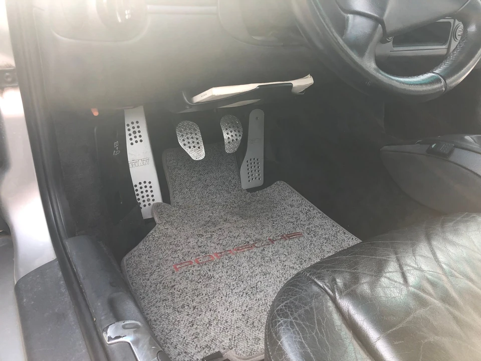 1999 Porsche 996 Carrera - Image 15 of 16