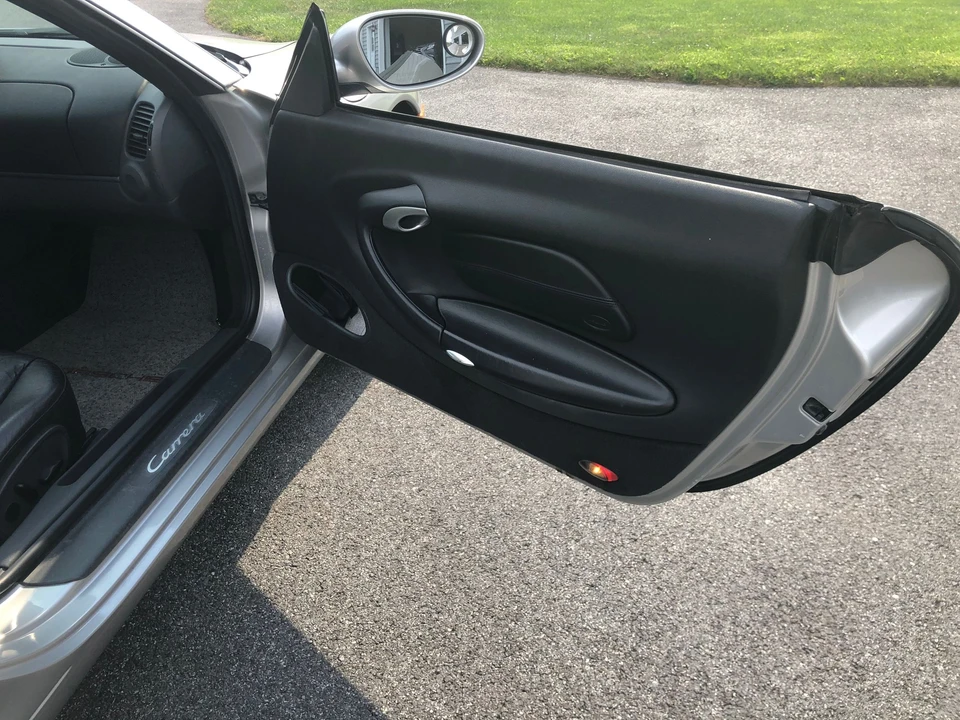 1999 Porsche 996 Carrera - Image 14 of 16