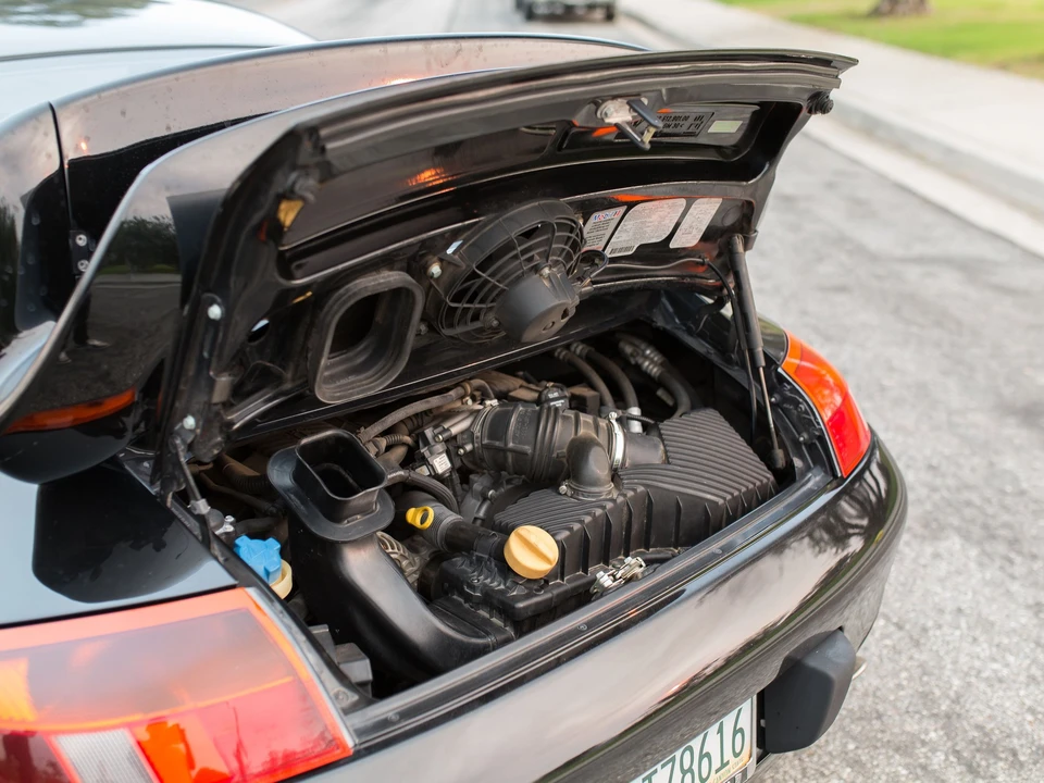 1999 Porsche 996 Carrera - Image 16 of 22