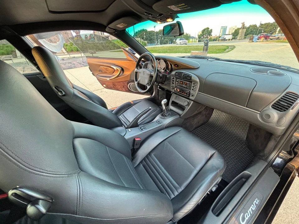 1999 Porsche 996 Carrera - Image 12 of 31