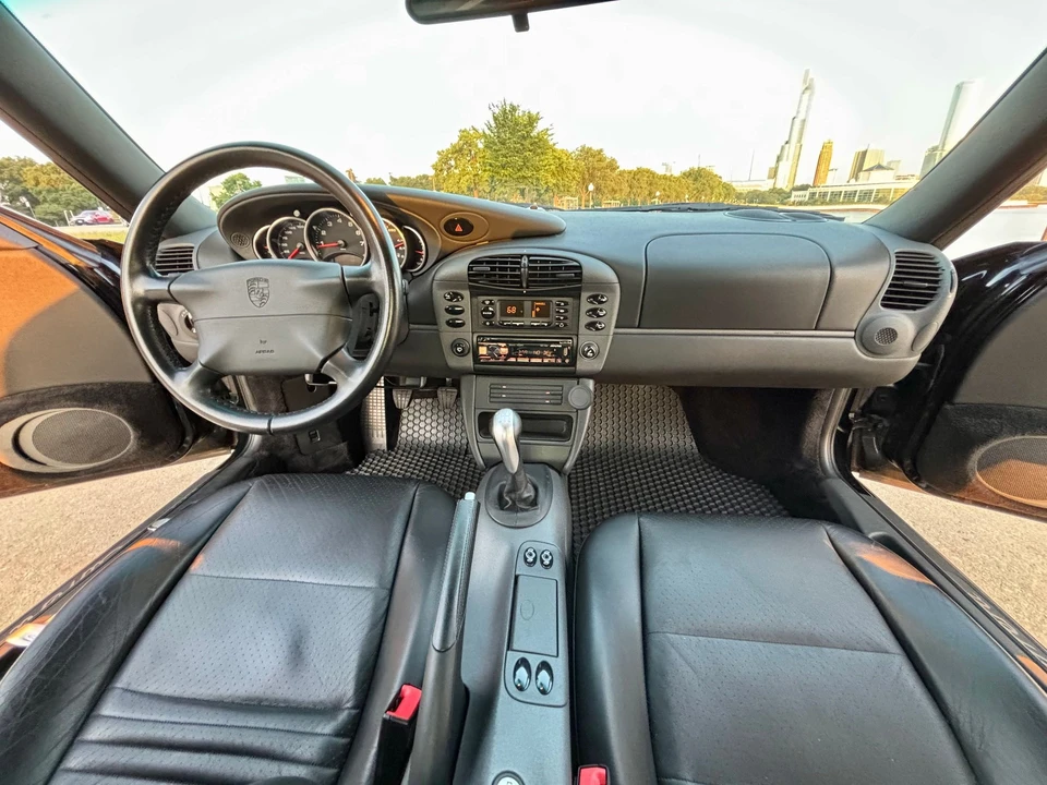 1999 Porsche 996 Carrera - Image 15 of 31