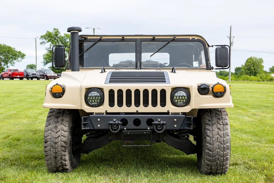 1999 Hummer HMMWV - Image 2 of 31
