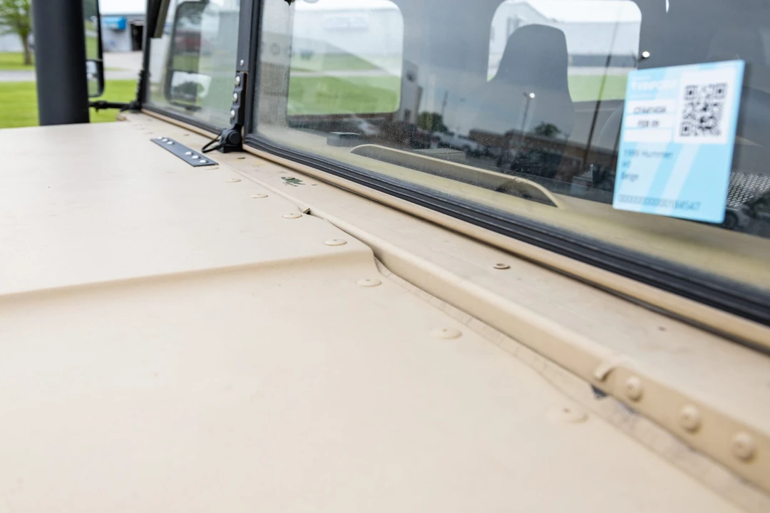 1999 Hummer HMMWV - Image 29 of 31