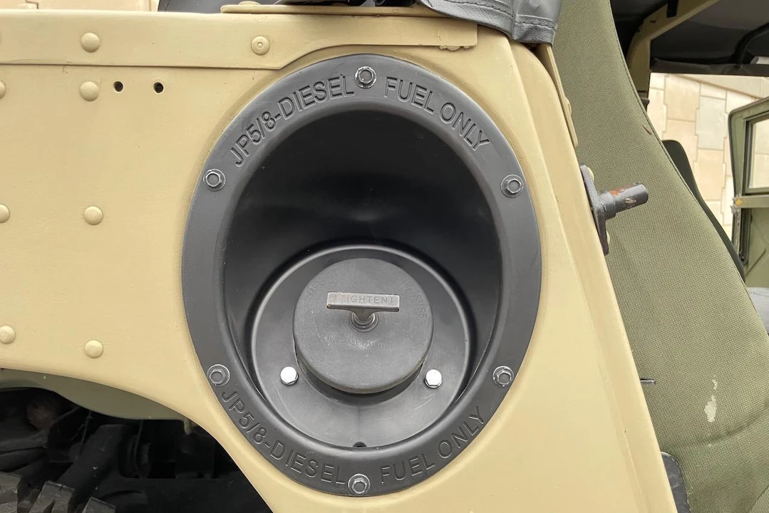 1999 AM General Hummer - Image 24 of 31