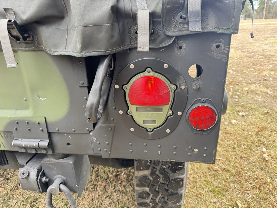 1999 Hummer HMMWV - Image 28 of 31
