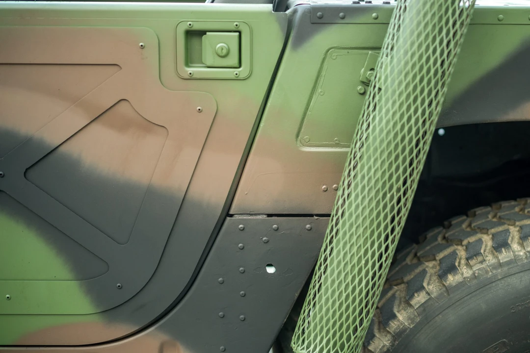 1999 Hummer HMMWV - Image 22 of 31