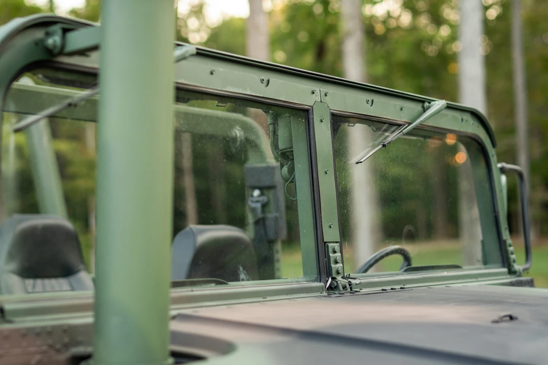 1999 Hummer HMMWV - Image 28 of 31