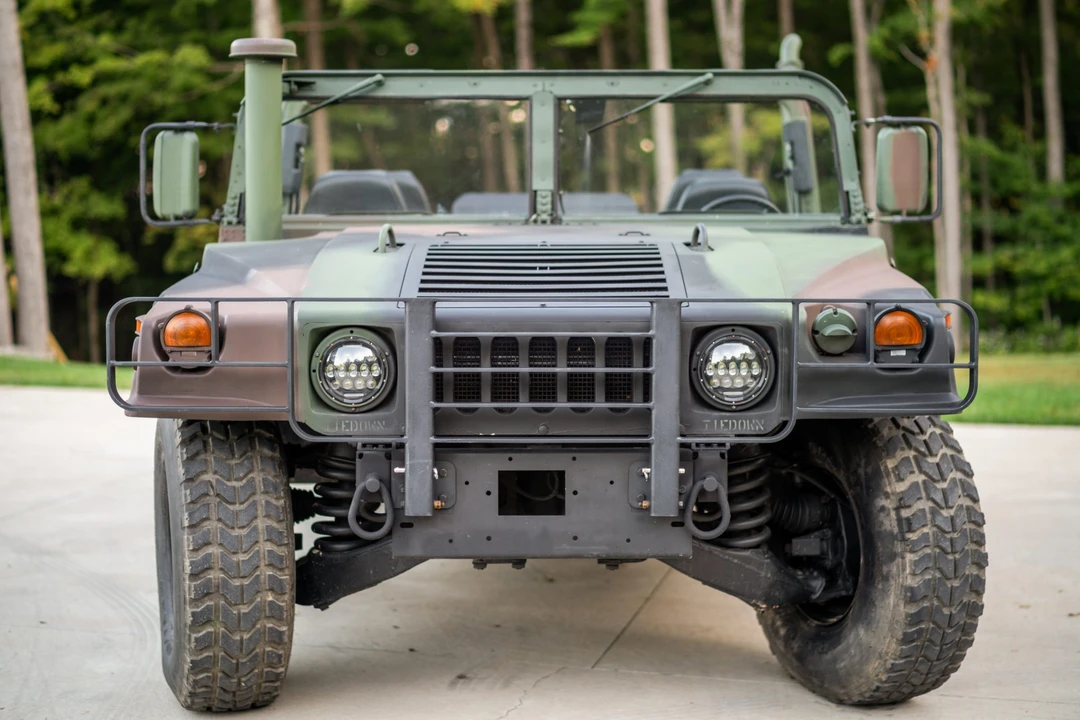 1999 Hummer HMMWV - Image 3 of 31
