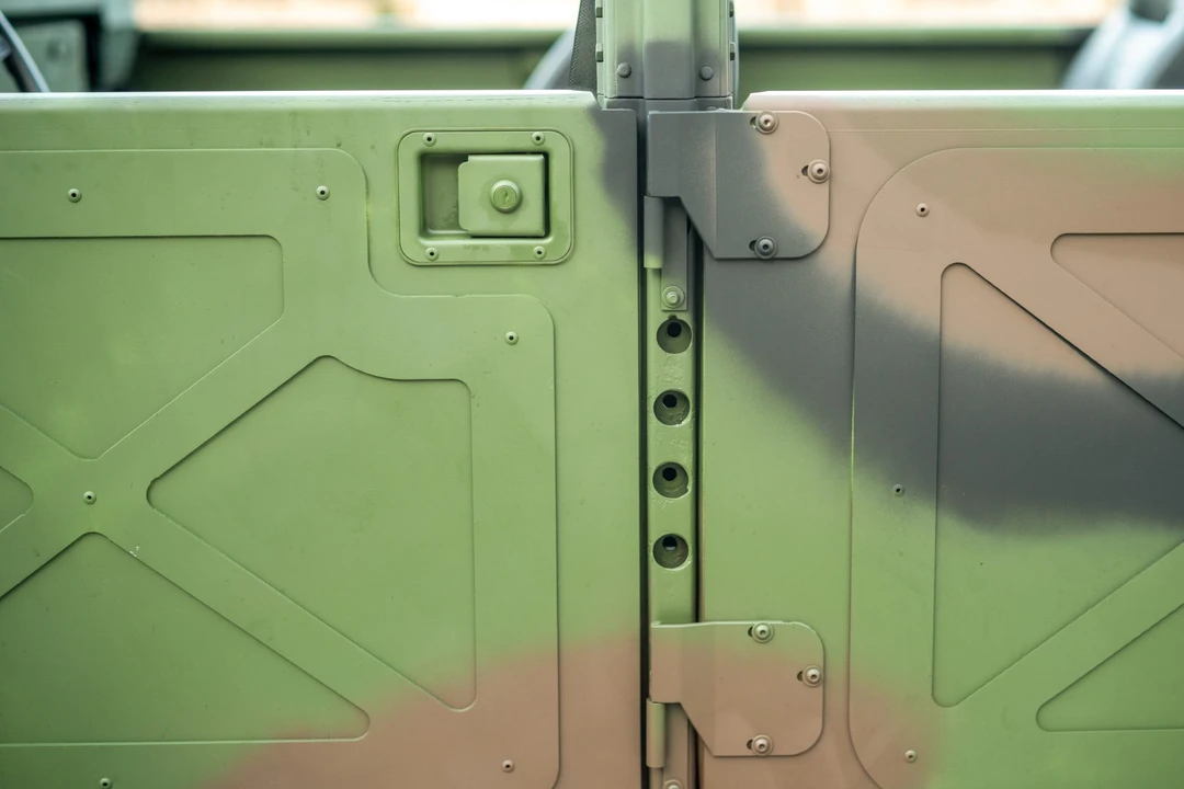 1999 Hummer HMMWV - Image 21 of 31