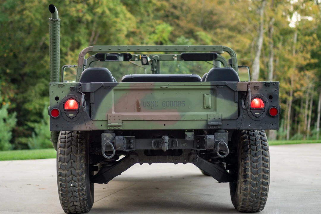 1999 Hummer HMMWV - Image 11 of 31