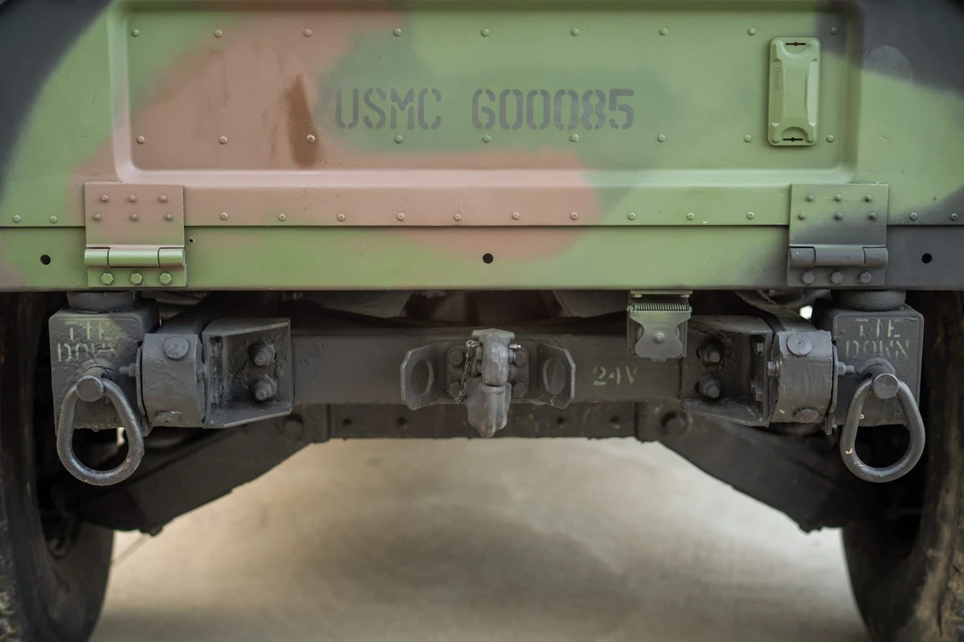 1999 Hummer HMMWV - Image 25 of 31