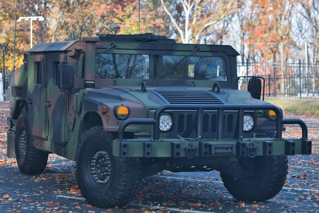 1999 AM General Hummer - Image 3 of 31