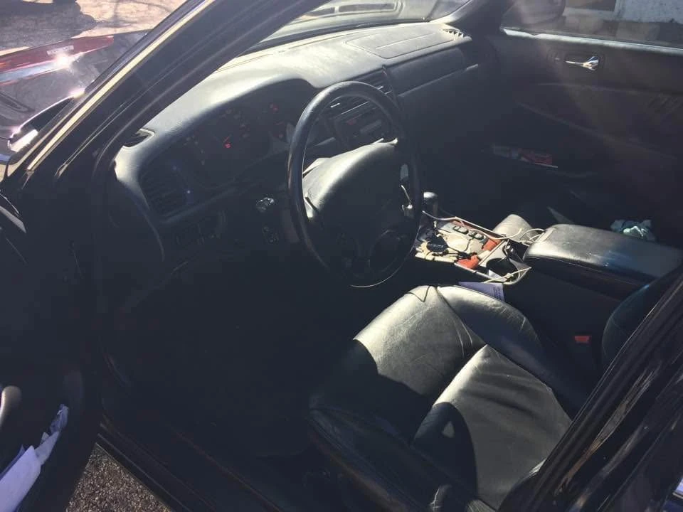 1999 Acura RL 1st Gen - Image 6 of 8