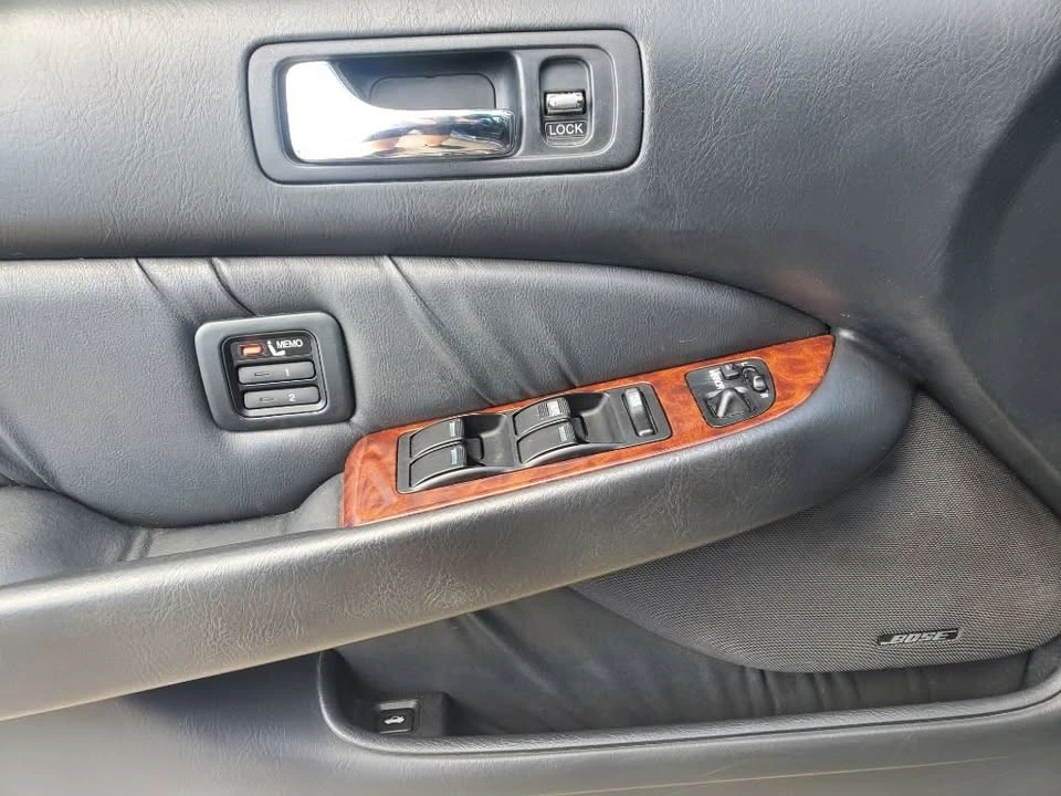 1999 Acura RL 1st Gen - Image 16 of 20