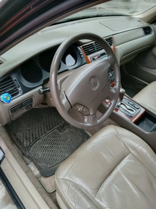 1999 Acura RL 1st Gen - Image 5 of 11