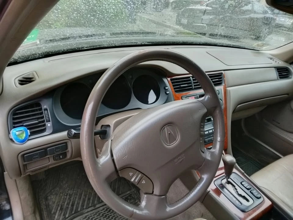 1999 Acura RL 1st Gen - Image 4 of 11