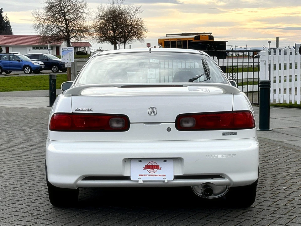 1999 Acura Integra 3rd Gen - Image 13 of 31