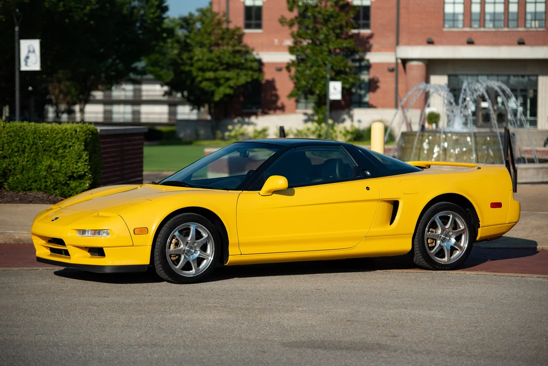 1999 Acura NA2 NSX - Image 9 of 31