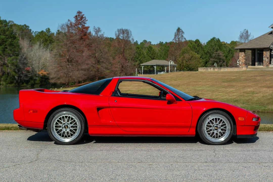 1999 Acura NA2 NSX - Image 11 of 31