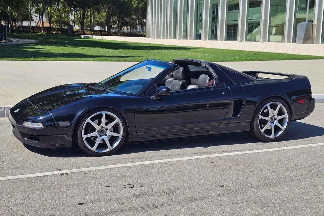 1999 Acura NA2 NSX - Image 10 of 31