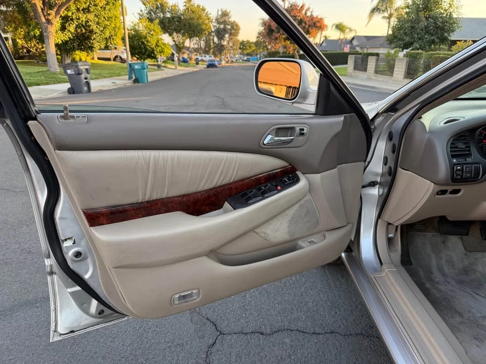 1999 Acura TL 2nd Gen - Image 12 of 16