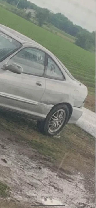 1999 Acura Integra 3rd Gen - Image 2 of 13