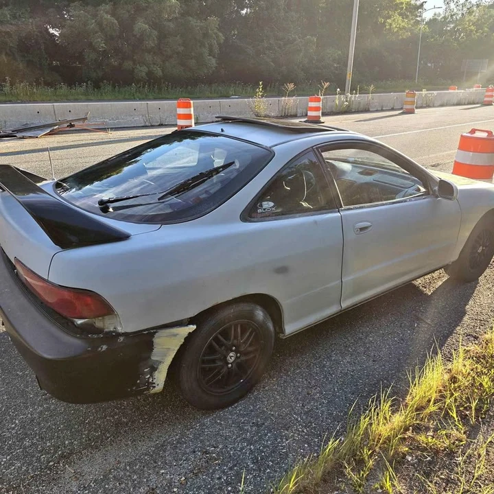 1999 Acura Integra 3rd Gen - Image 2 of 4
