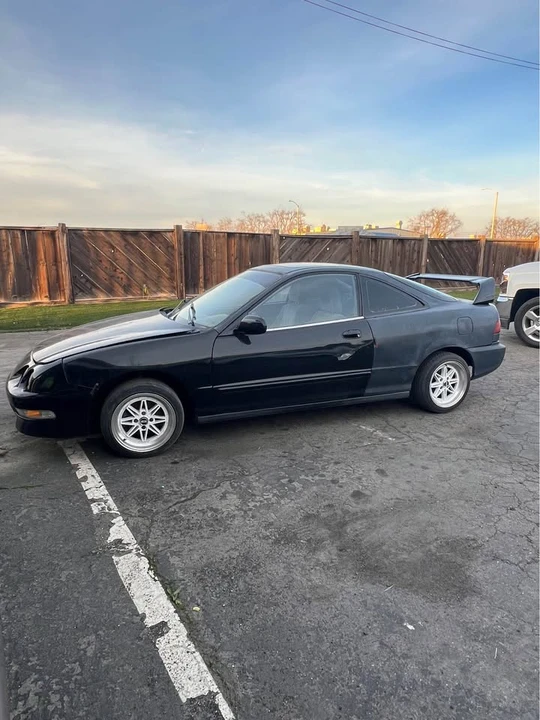 1999 Acura Integra 3rd Gen - Image 2 of 7