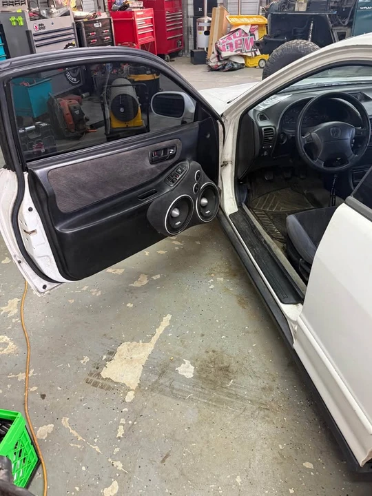 1999 Acura Integra 3rd Gen - Image 5 of 8