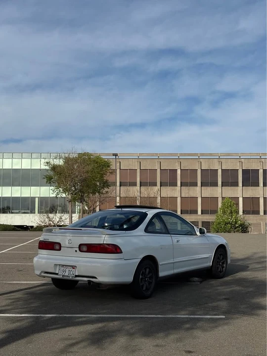 1999 Acura Integra 3rd Gen - Image 5 of 12