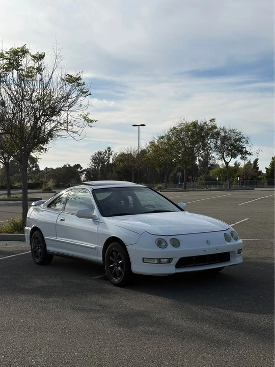 1999 Acura Integra 3rd Gen - Image 3 of 12