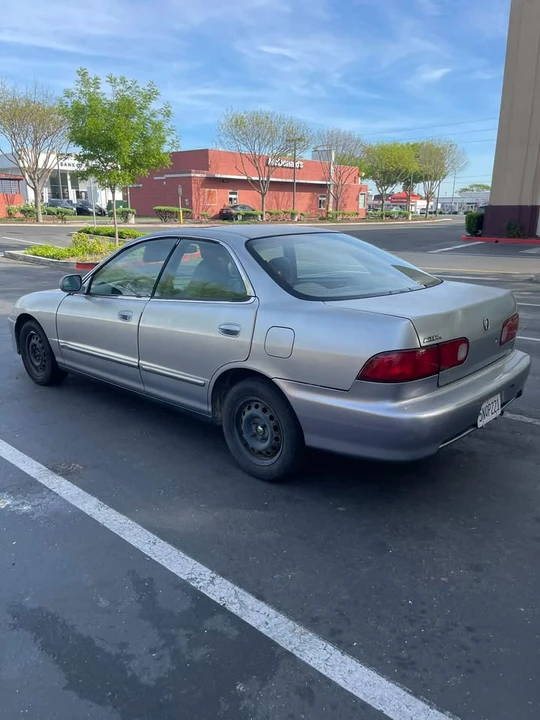 1999 Acura Integra 3rd Gen - Image 3 of 17