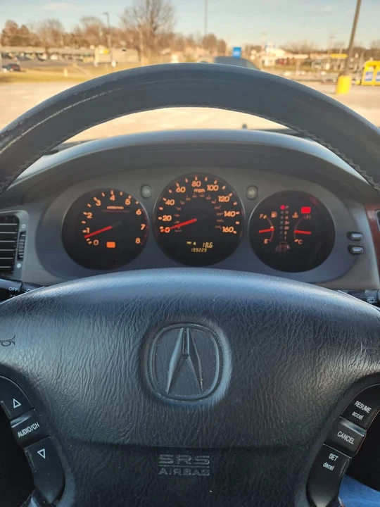 1999 Acura RL 1st Gen - Image 10 of 11