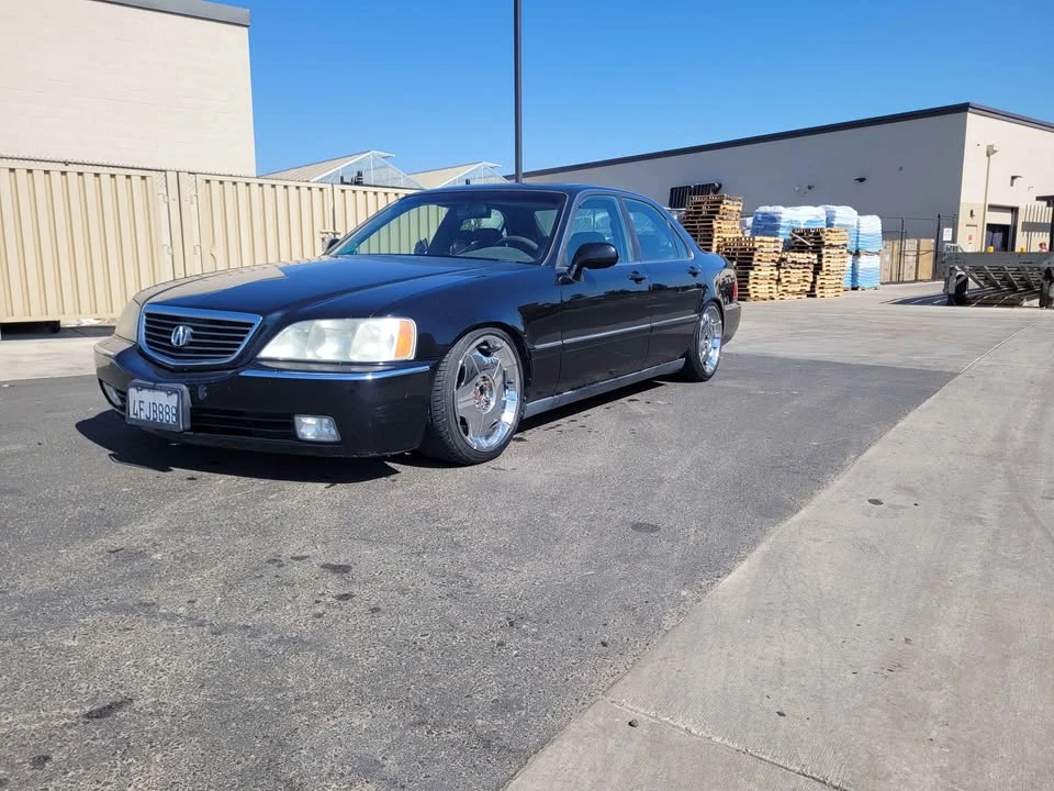 1999 Acura RL 1st Gen - Image 2 of 8
