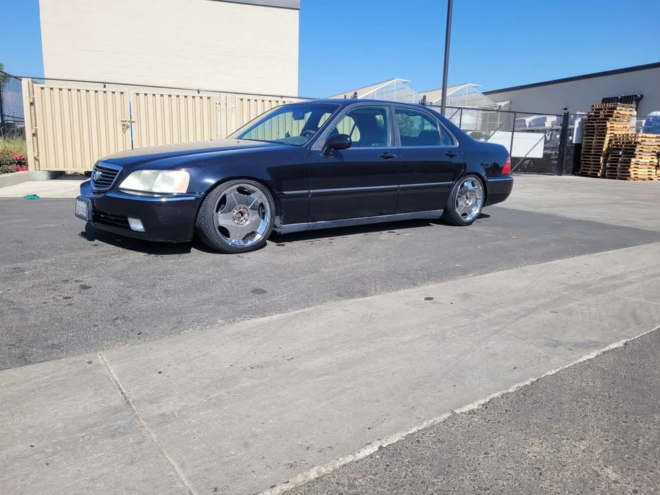 1999 Acura RL 1st Gen - Image 5 of 8