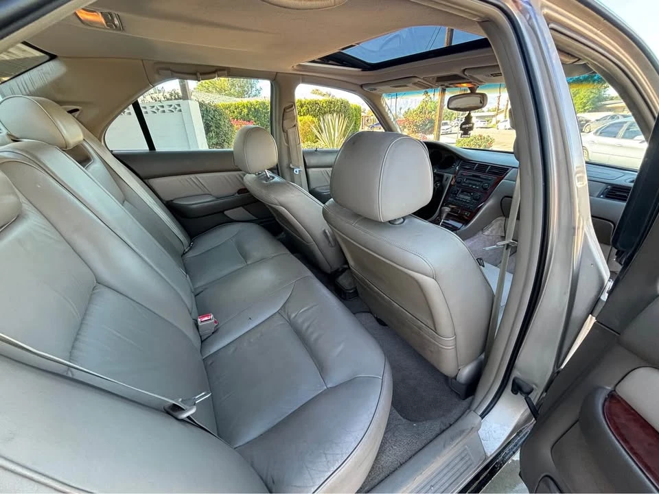 1999 Acura RL 1st Gen - Image 9 of 13