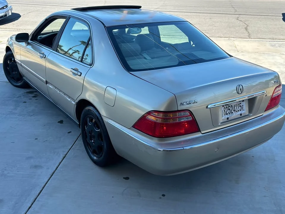 1999 Acura RL 1st Gen - Image 5 of 13