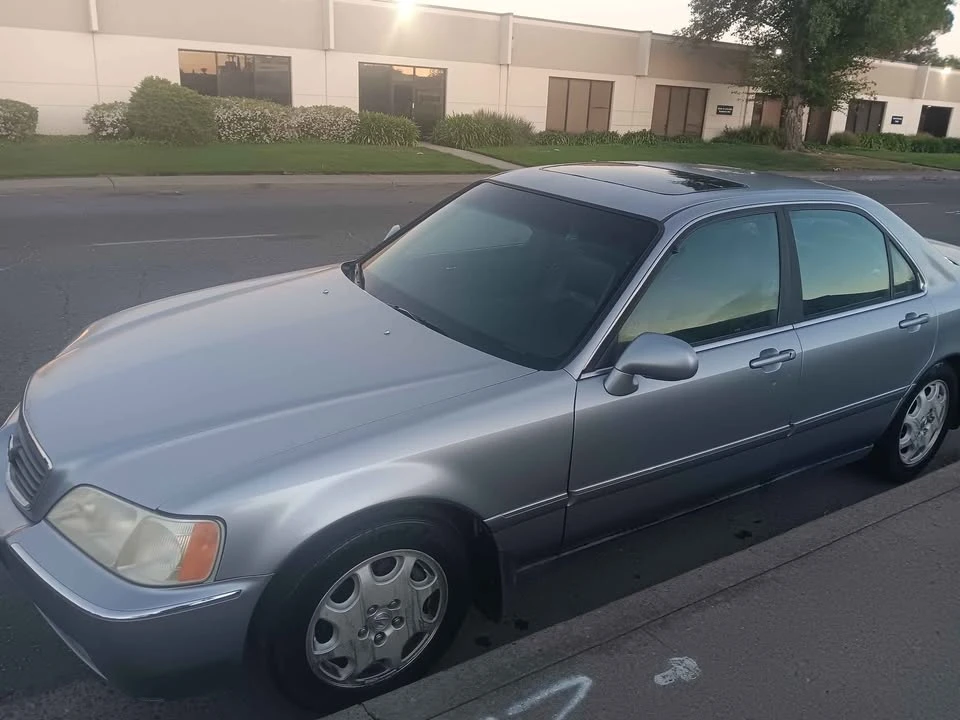 1999 Acura RL 1st Gen - Image 2 of 20