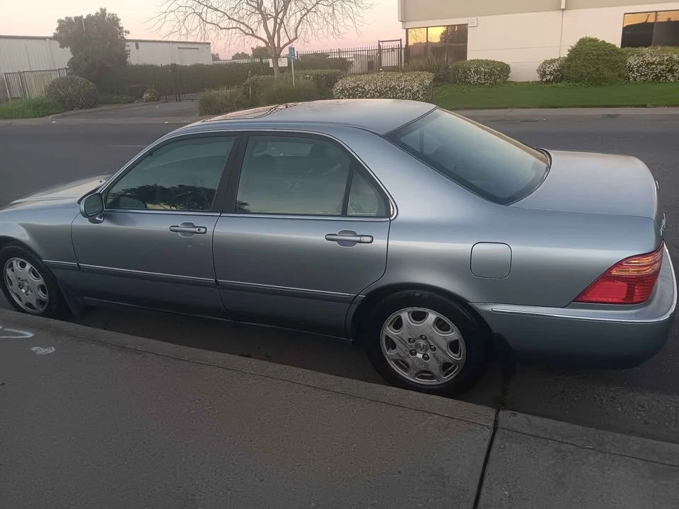 1999 Acura RL 1st Gen - Image 17 of 20