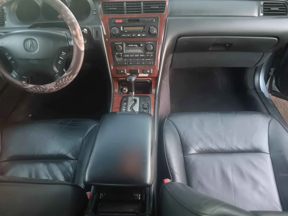 1999 Acura RL 1st Gen - Image 11 of 20