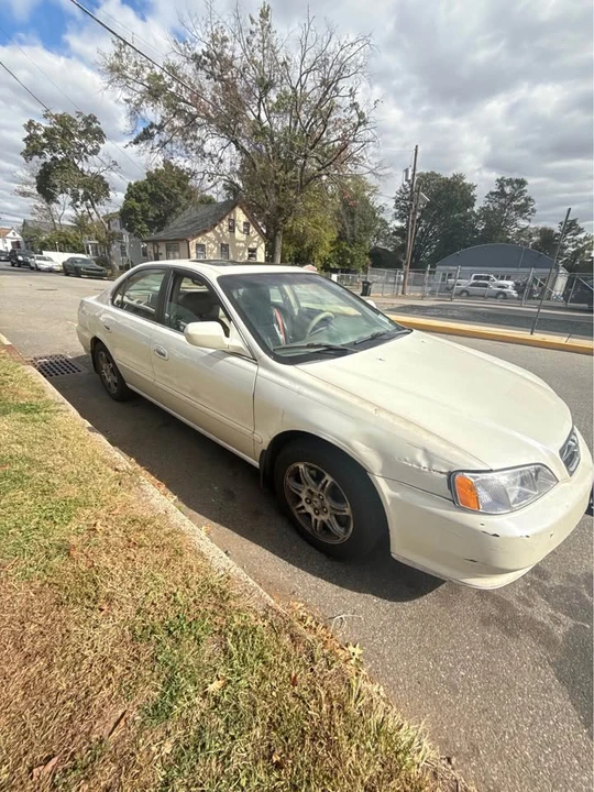 1999 Acura TL 2nd Gen - Image 2 of 4