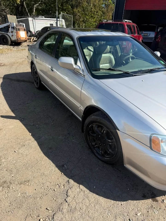 1999 Acura TL 2nd Gen - Image 5 of 14